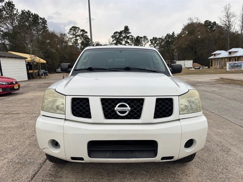Nissan Titan  2004