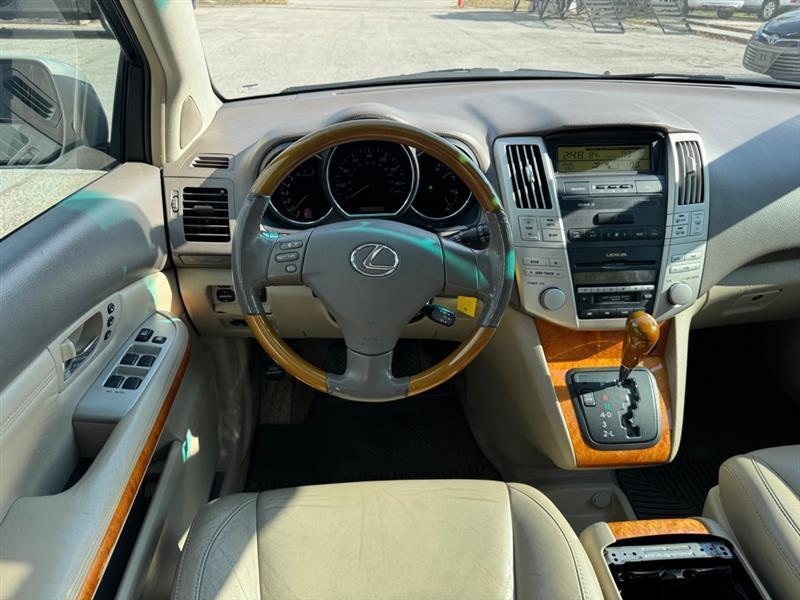 Lexus RX 330  2005