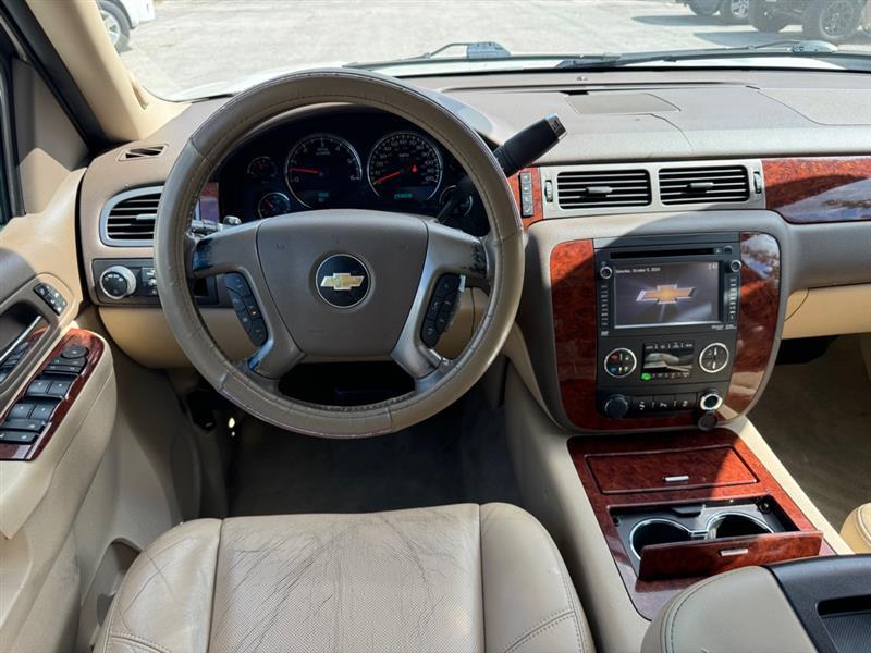 Chevrolet Tahoe  2014