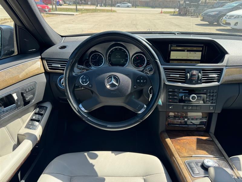 Mercedes-Benz E-Class  2010