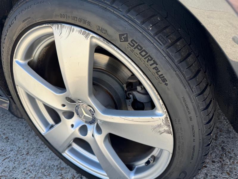 Mercedes-Benz E-Class  2010