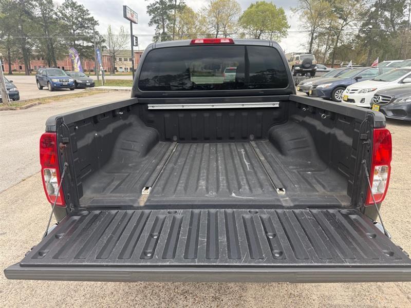 Nissan Frontier  2012