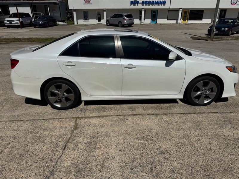 Toyota Camry  2012