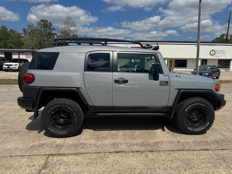 Toyota FJ Cruiser  2013