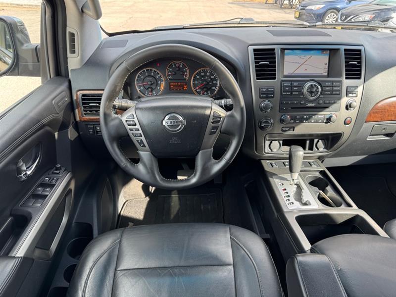 Nissan Armada  2015