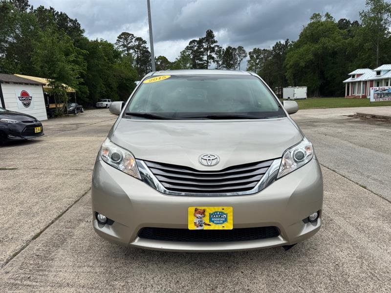 Toyota Sienna  2015