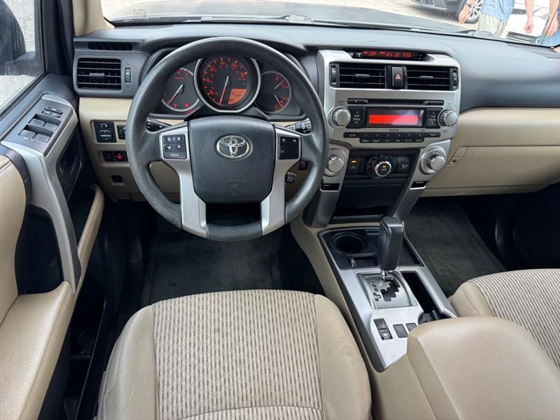 Toyota 4Runner  2013