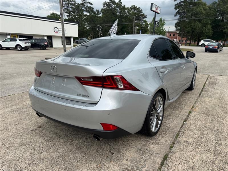 Lexus IS  2014
