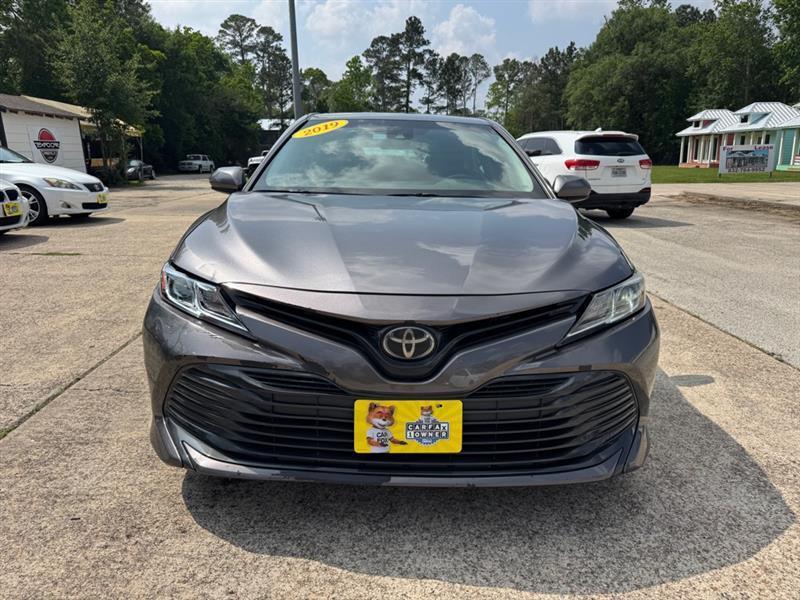 Toyota Camry  2019