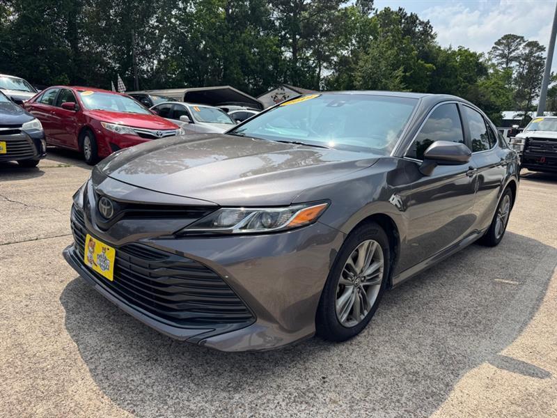 Toyota Camry  2019