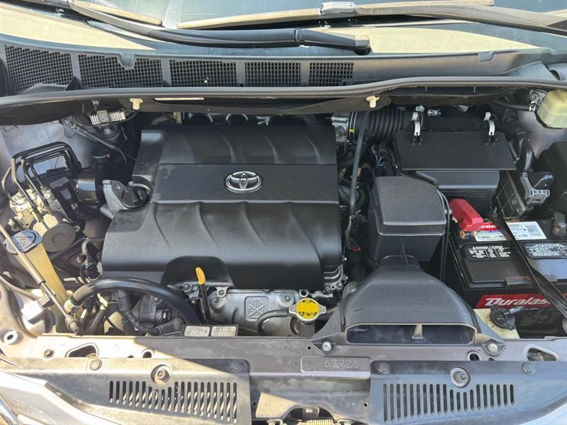 Toyota Sienna  2016