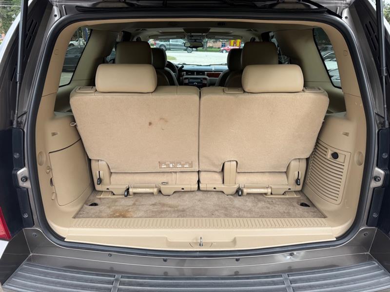 Chevrolet Tahoe  2011