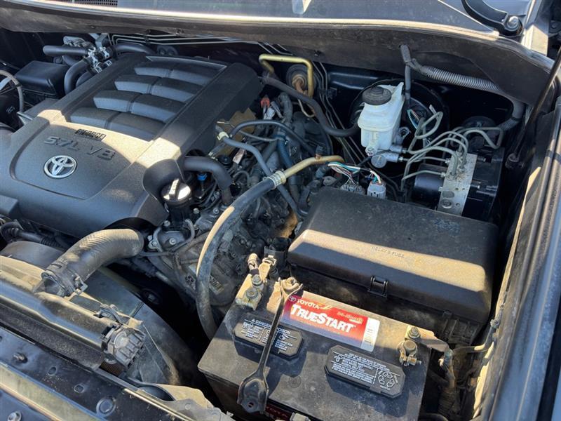 Toyota Sequoia  2014