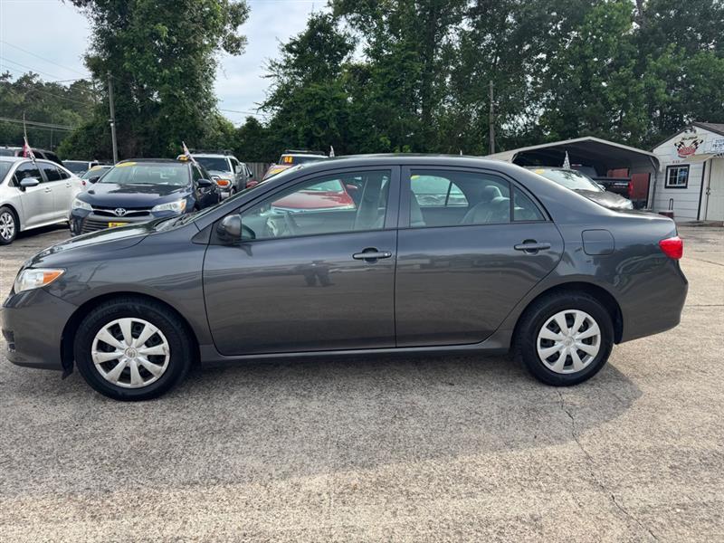 Toyota Corolla  2010