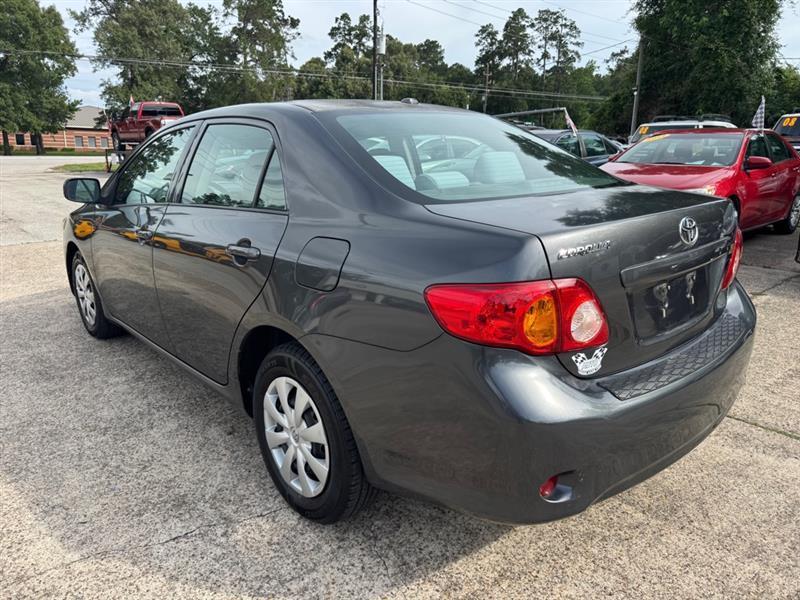 Toyota Corolla  2010