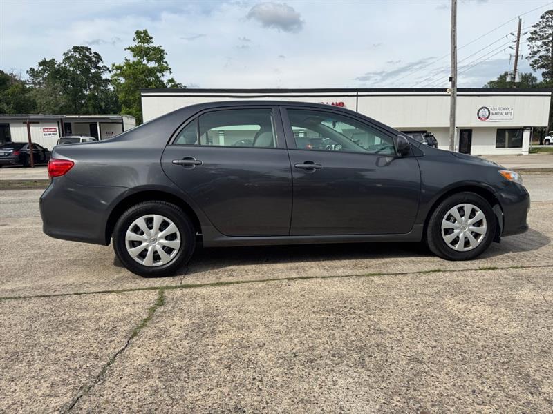 Toyota Corolla  2010