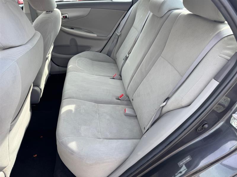 Toyota Corolla  2010