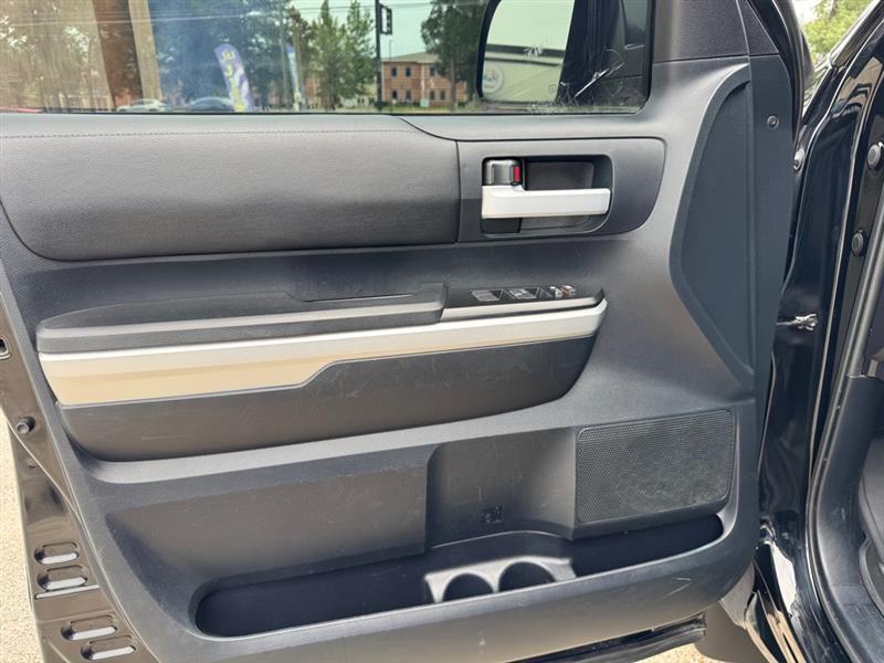 Toyota Tundra  2015