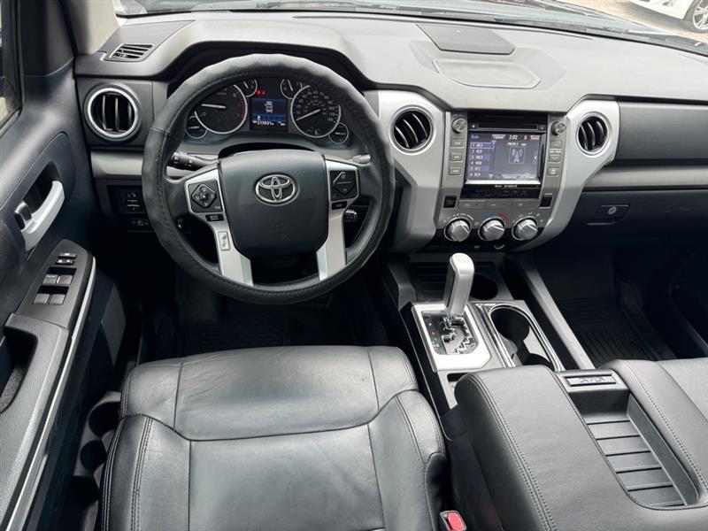Toyota Tundra  2015