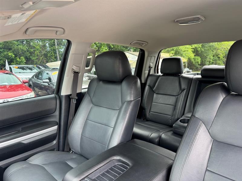 Toyota Tundra  2015