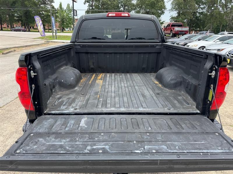 Toyota Tundra  2015