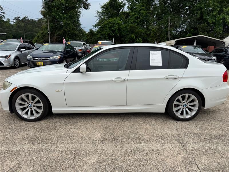 BMW 3-Series  2011