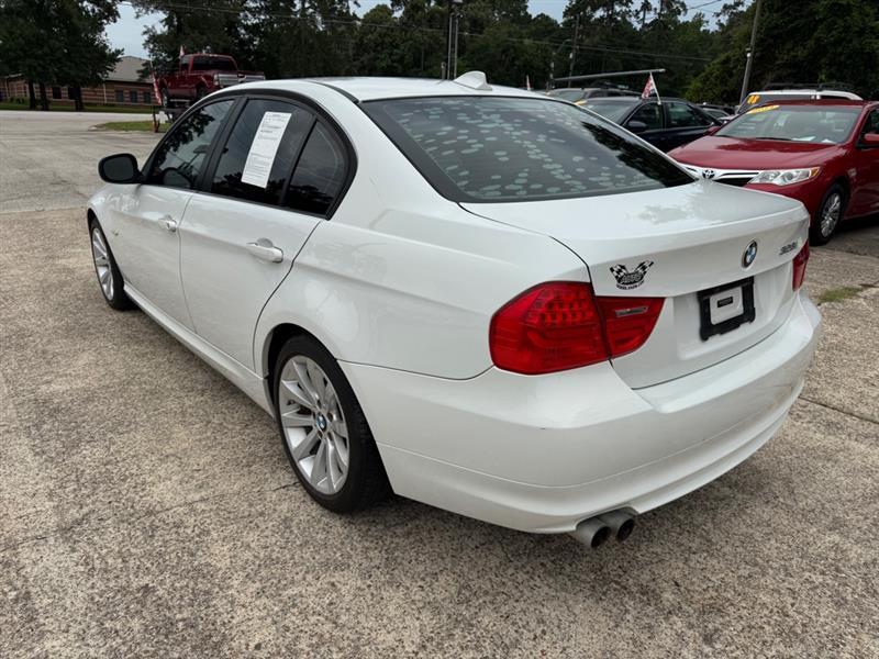BMW 3-Series  2011