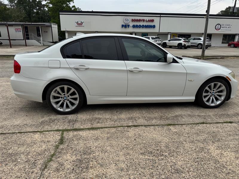 BMW 3-Series  2011