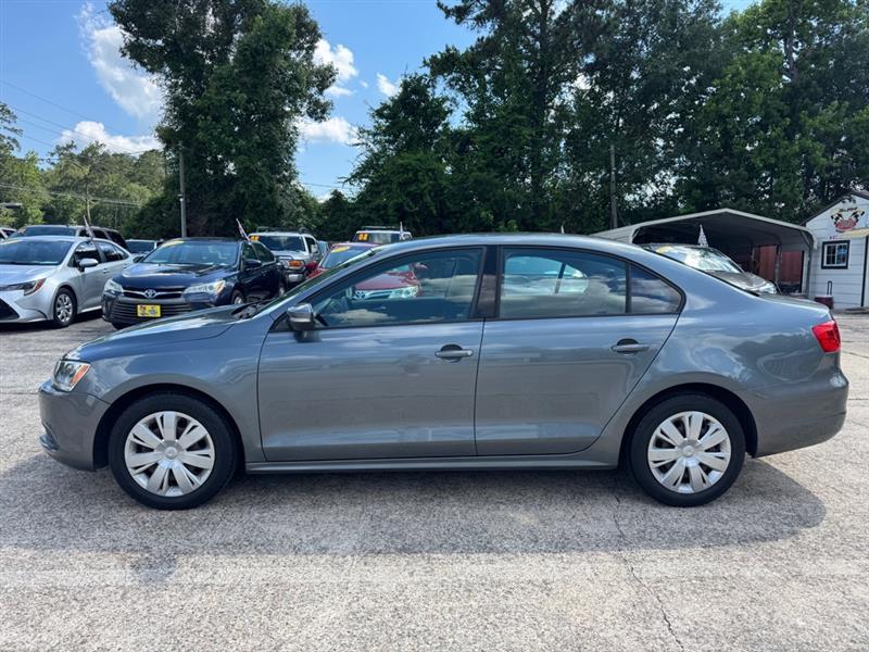 Volkswagen Jetta  2011