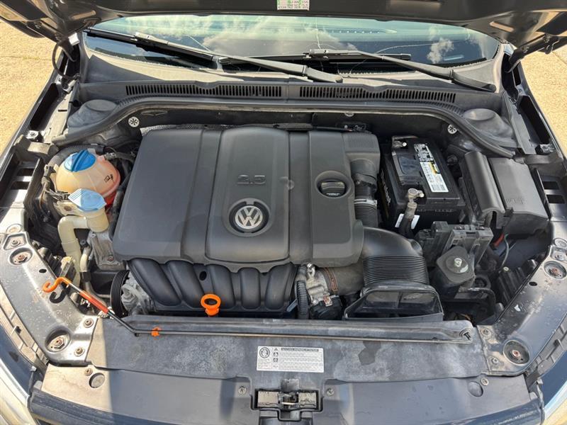 Volkswagen Jetta  2011