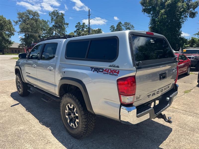 Toyota Tacoma  2017