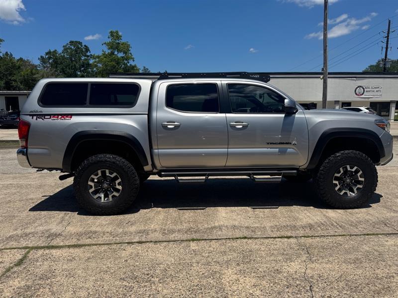 Toyota Tacoma  2017