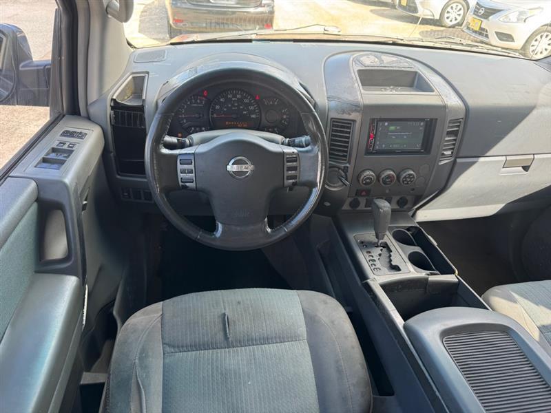 Nissan Titan  2006