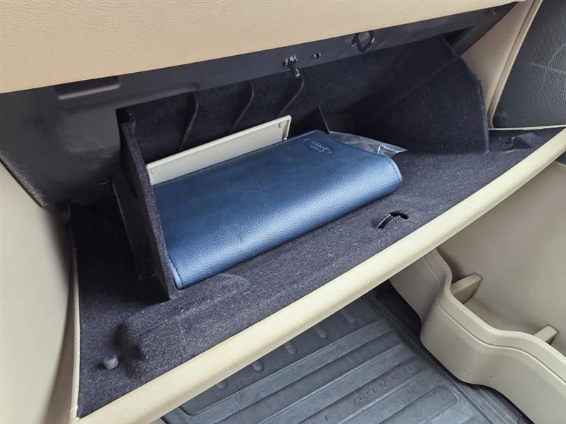 Land Rover LR4  2011