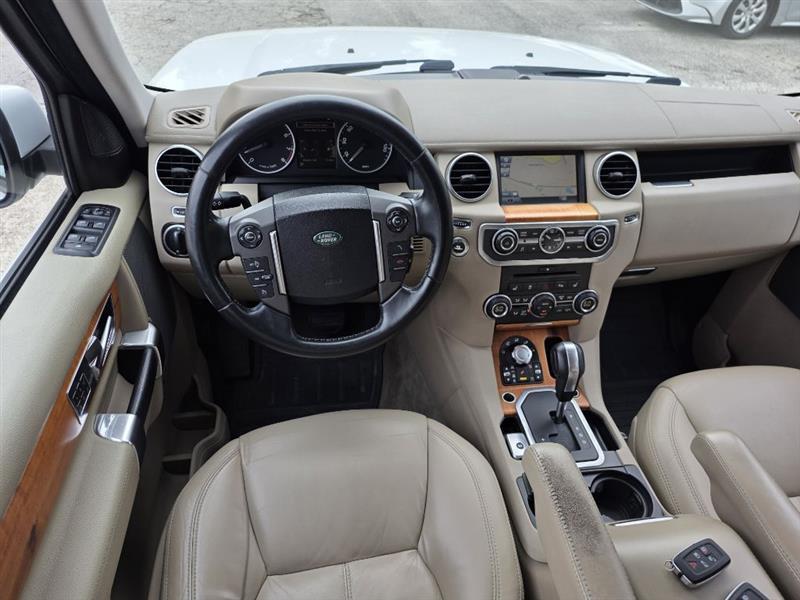 Land Rover LR4  2011