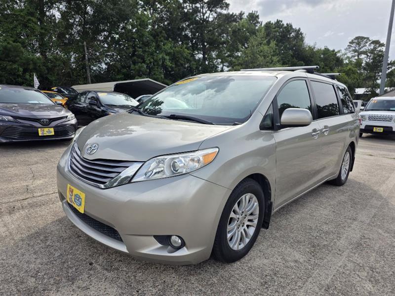 Toyota Sienna  2016