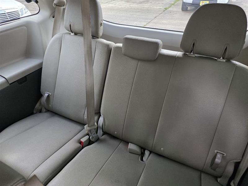 Toyota Sienna  2016