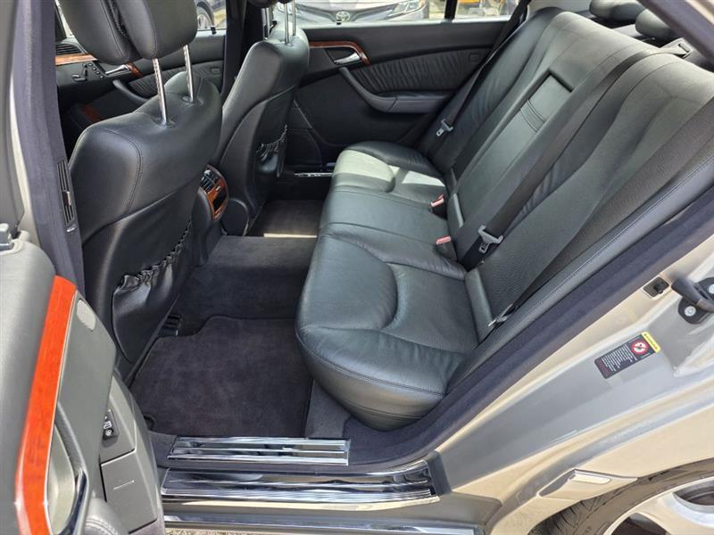 Mercedes-Benz S-Class  2005