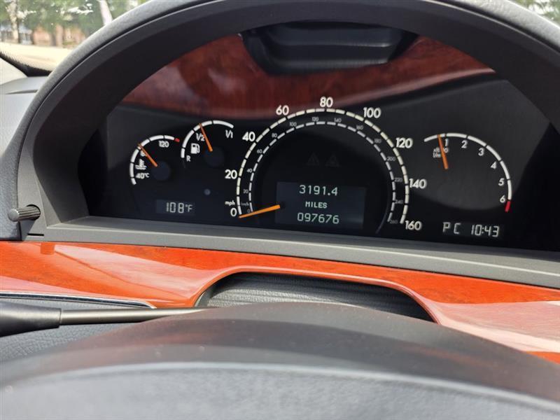 Mercedes-Benz S-Class  2005