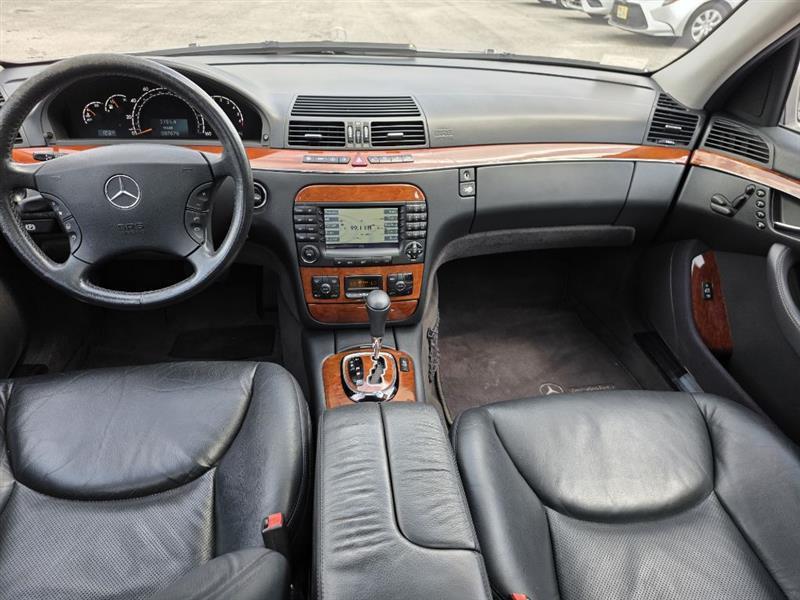 Mercedes-Benz S-Class  2005