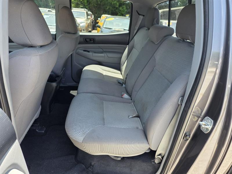Toyota Tacoma  2013