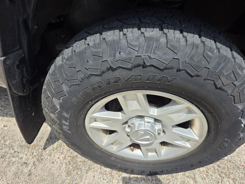 Toyota Tacoma  2013