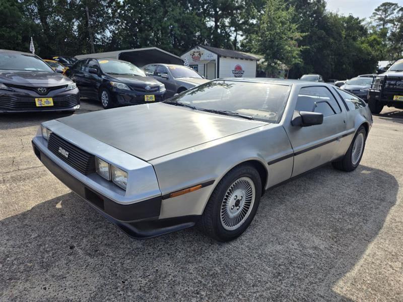 DeLorean DMC-12  1982