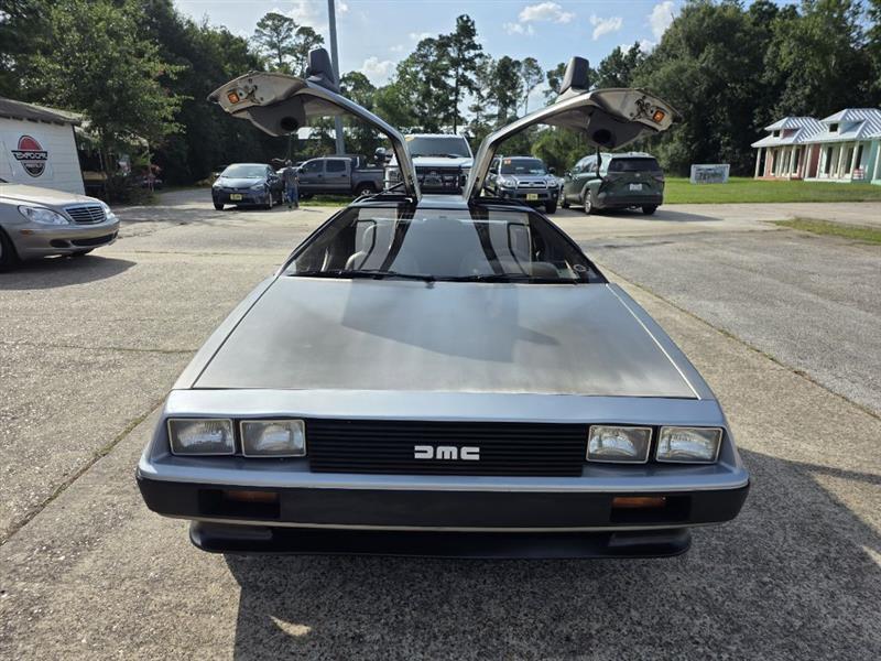 DeLorean DMC-12  1982
