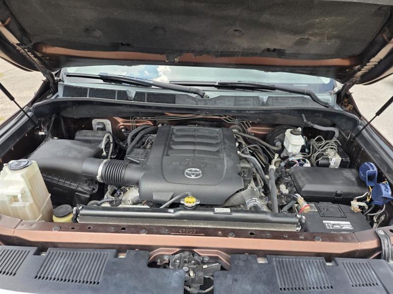 Toyota Tundra  2014