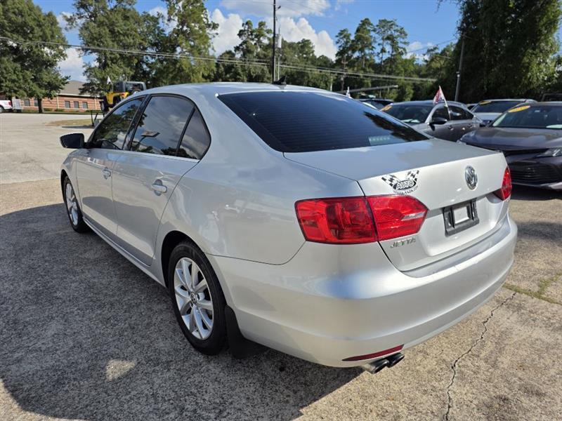 Volkswagen Jetta  2014