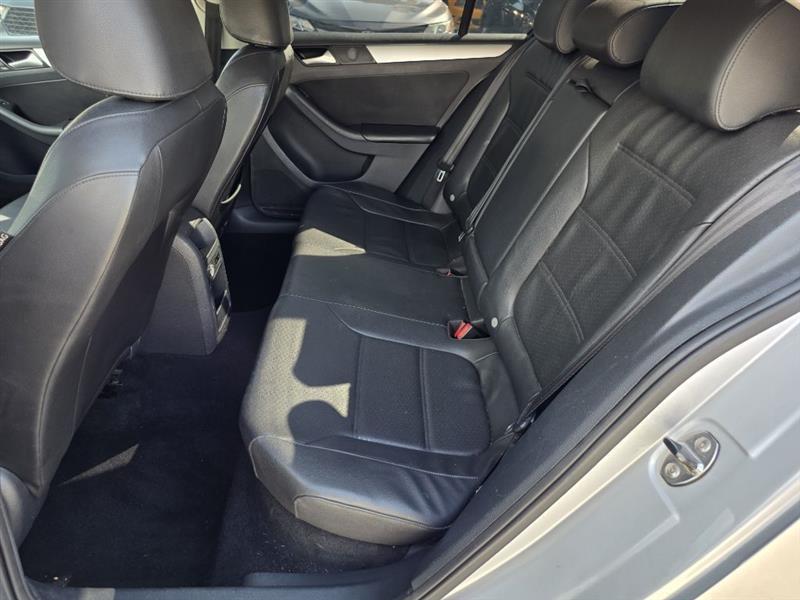 Volkswagen Jetta  2014