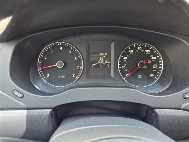 Volkswagen Jetta  2014