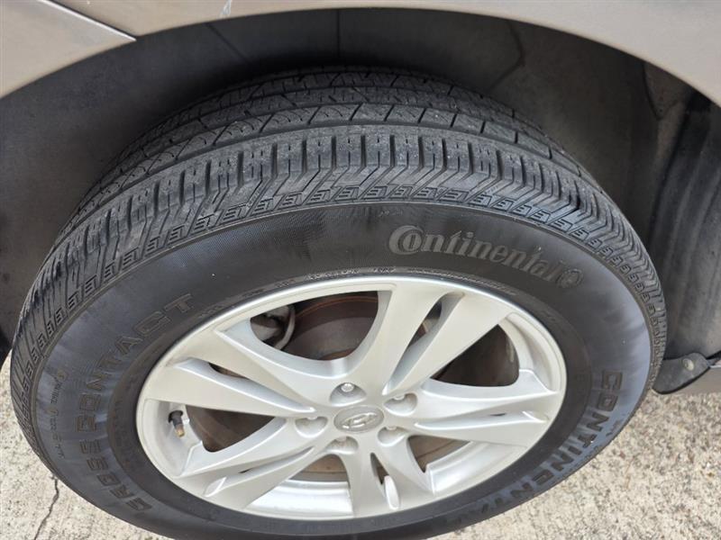 Hyundai Santa Fe  2012