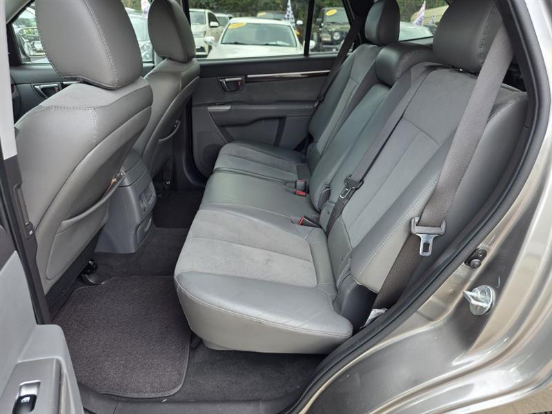 Hyundai Santa Fe  2012